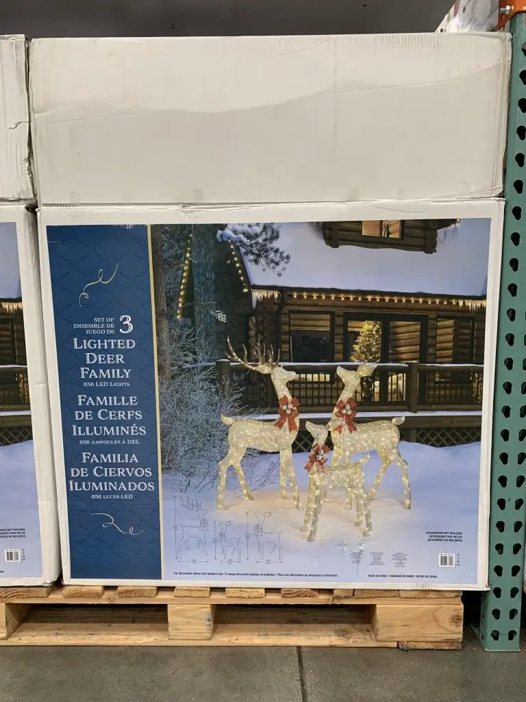 Lighted Deer Family 3 Piece Set at Costco, 656 LED's