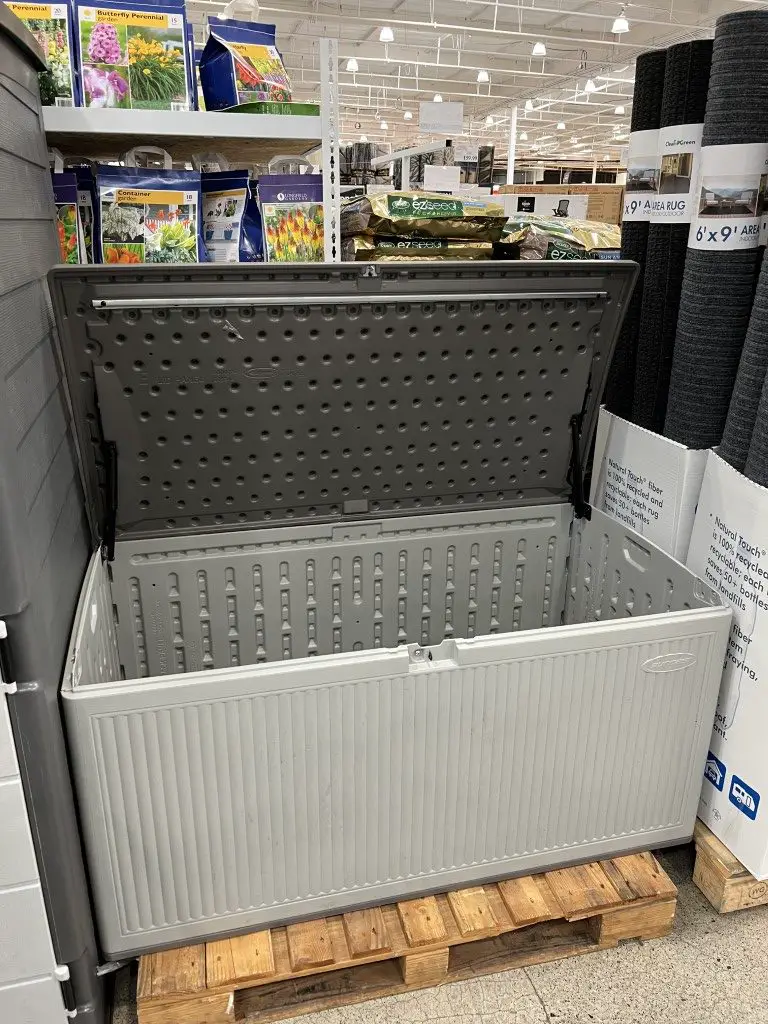 Costco Suncast Deck Box 160 Gallon All Weather Storage